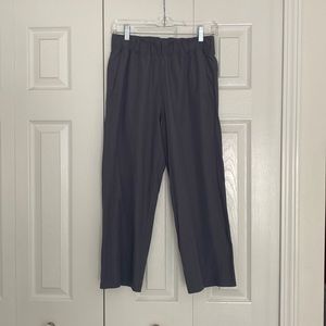 Lululemon cropped wide leg pant, gray, size 4